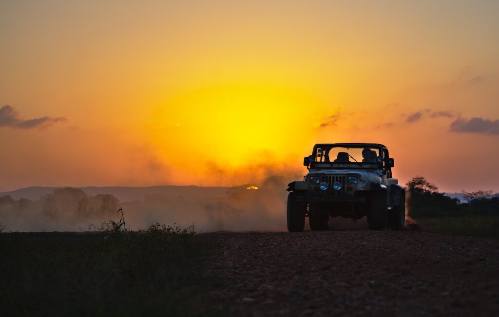 jeep, drifting, dust-3266352.jpg